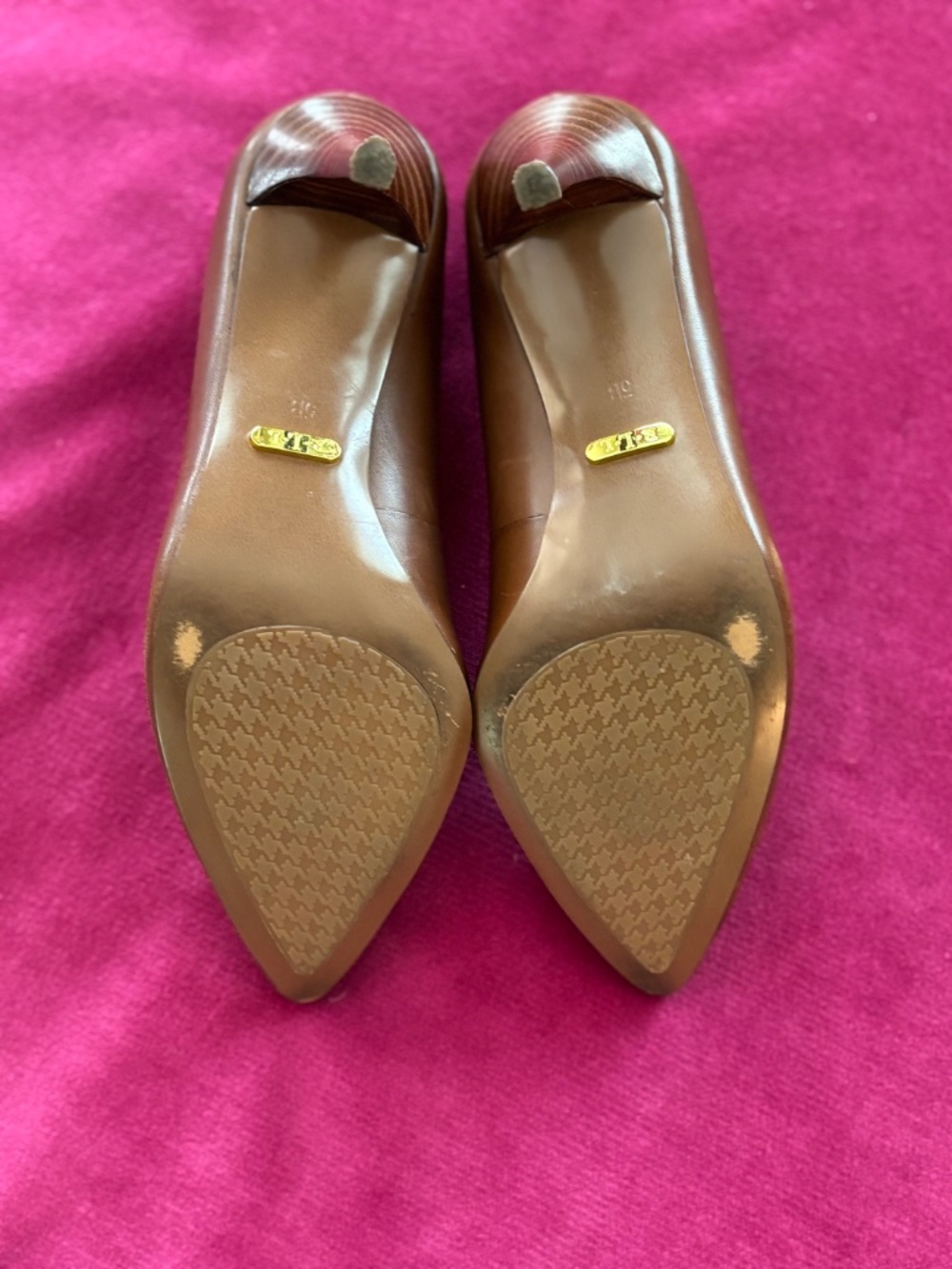 Lauren by Ralph Lauren Women's Brown Leather Heel Pumps, Size 5.5 B - Picture 4 of 9